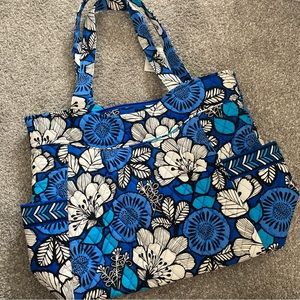Vera Bradley zip tote NWT